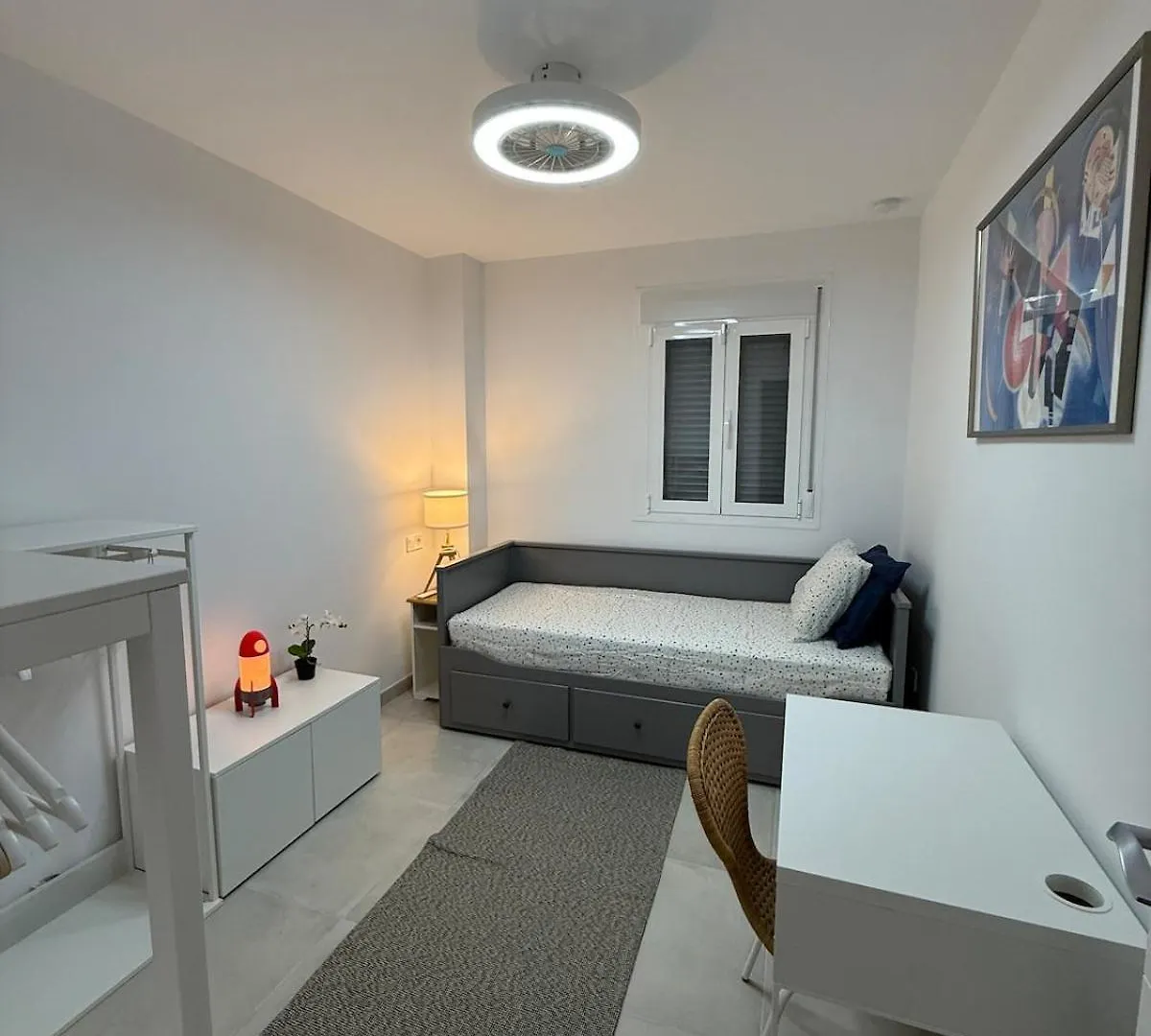 Comfortable Spacious Flat Near Station Torremolinos 0*,