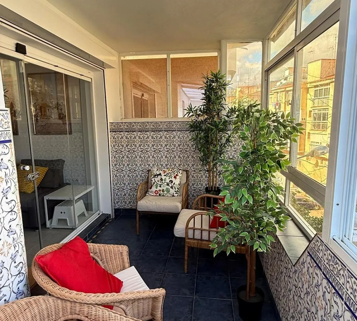Comfortable Spacious Flat Near Station Torremolinos Spain