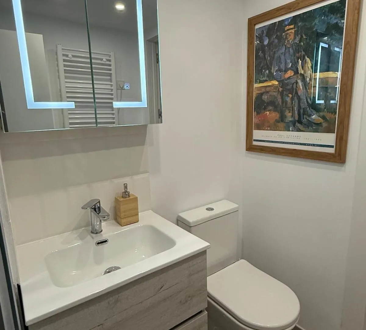 Apartment Comfortable Spacious Flat Near Station Torremolinos